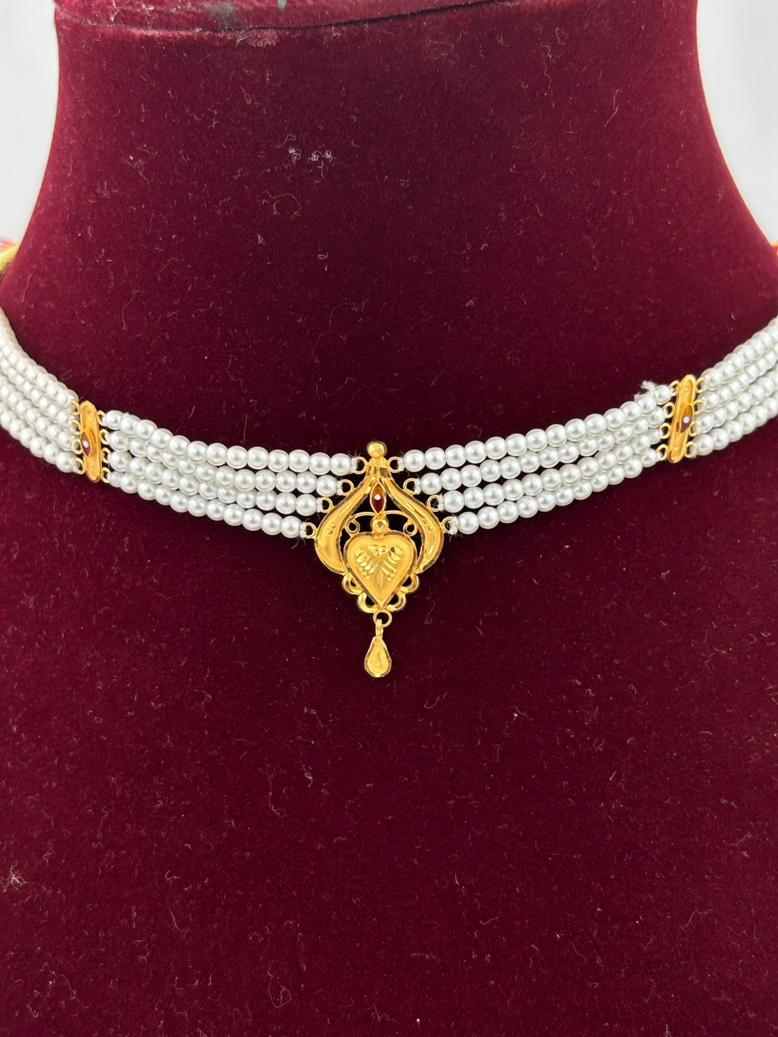 LIGHT WEIGHT GOLD MOTI CHOKER